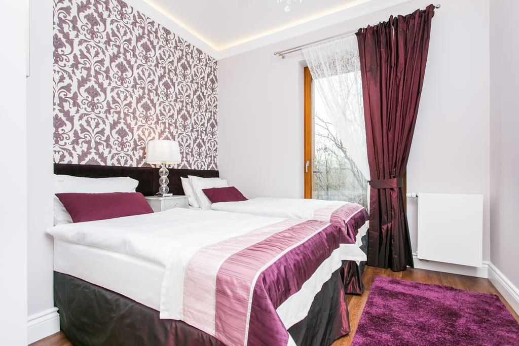 كراكوفيا Executive 2-Bedroom Apartment الغرفة الصورة